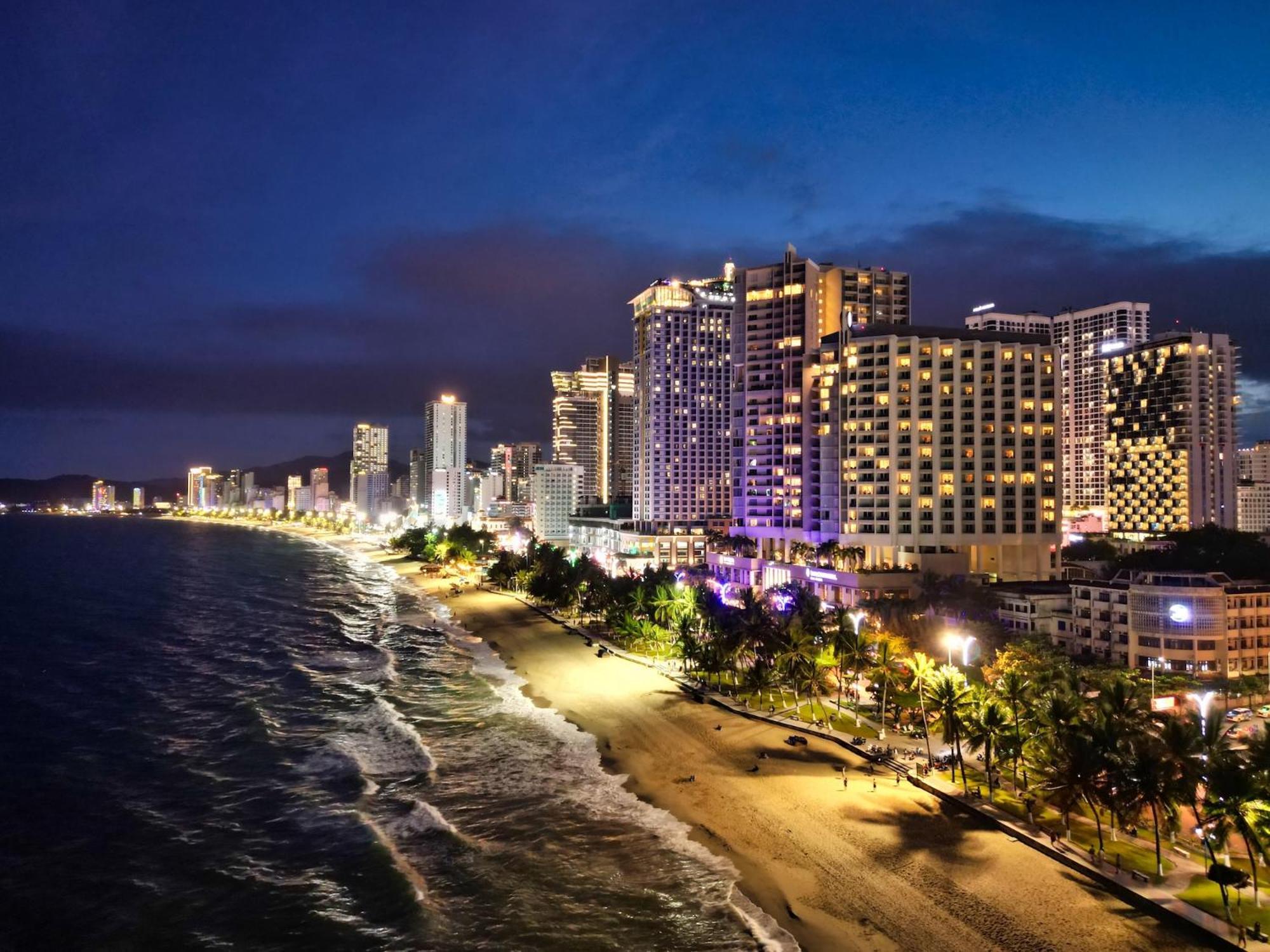 Master'S Gold Coast Apartments Nha Trang Exterior photo